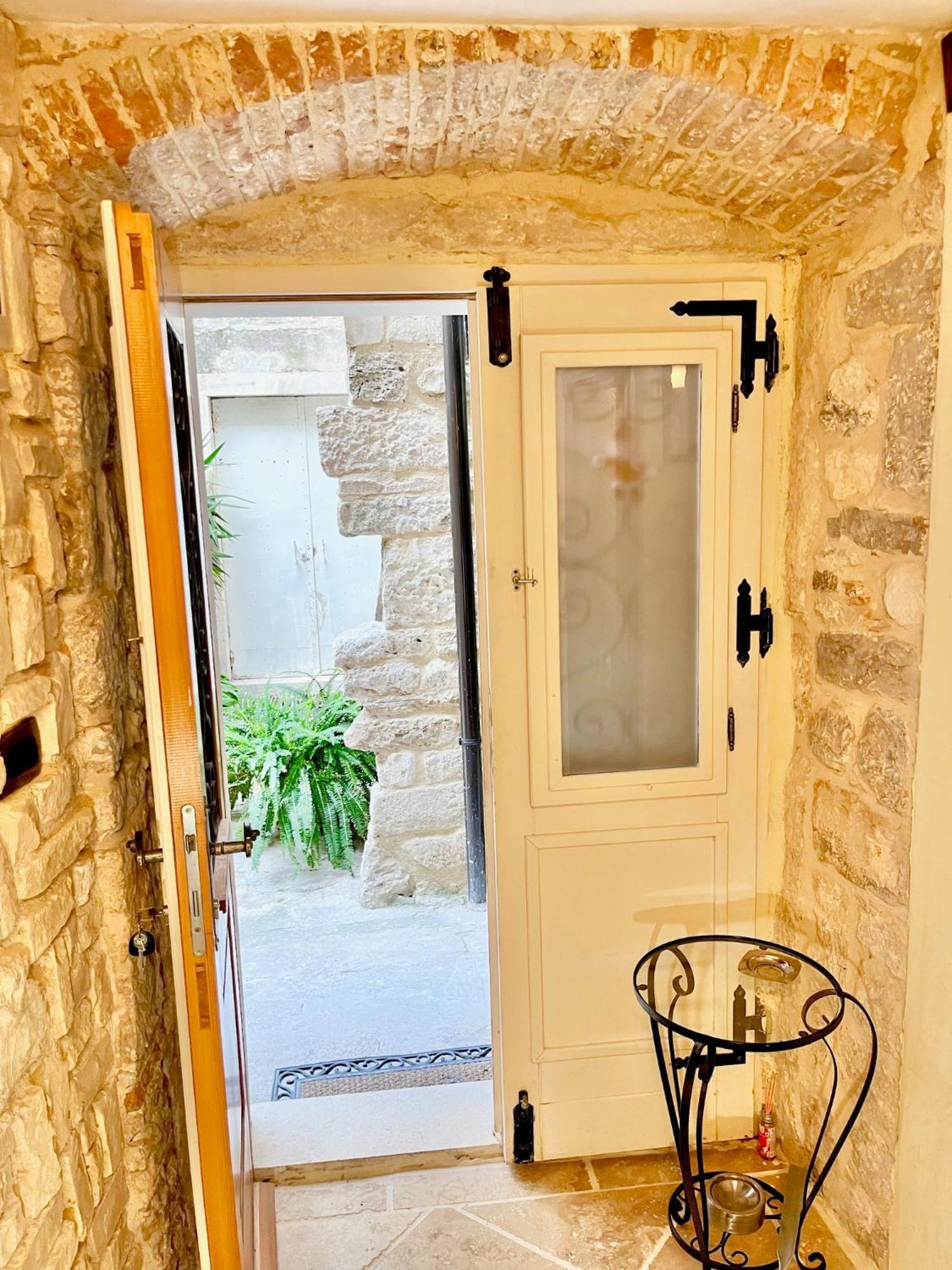Apartment Venus Of The Palace - New Renovated Split Extérieur photo
