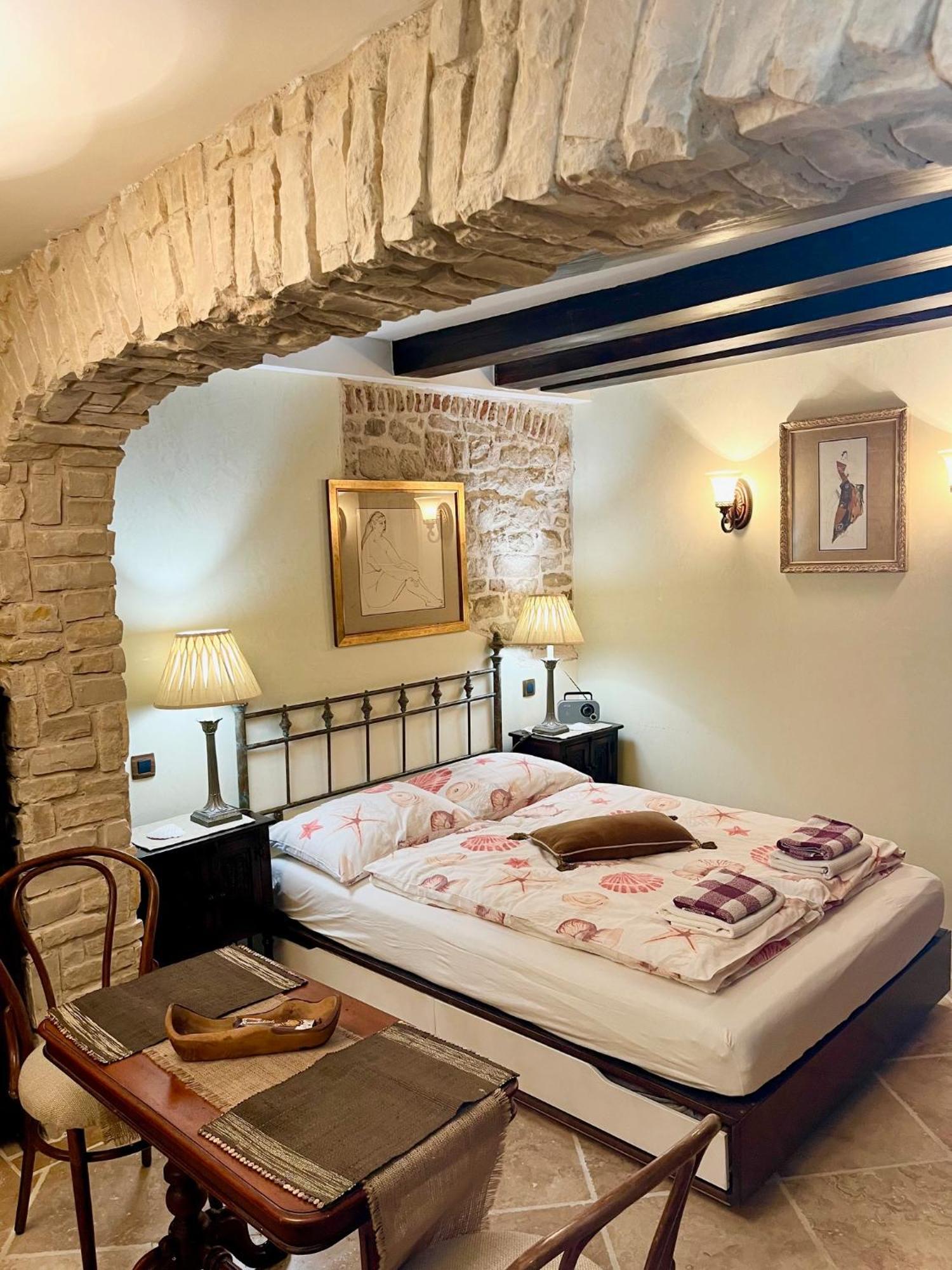 Apartment Venus Of The Palace - New Renovated Split Extérieur photo