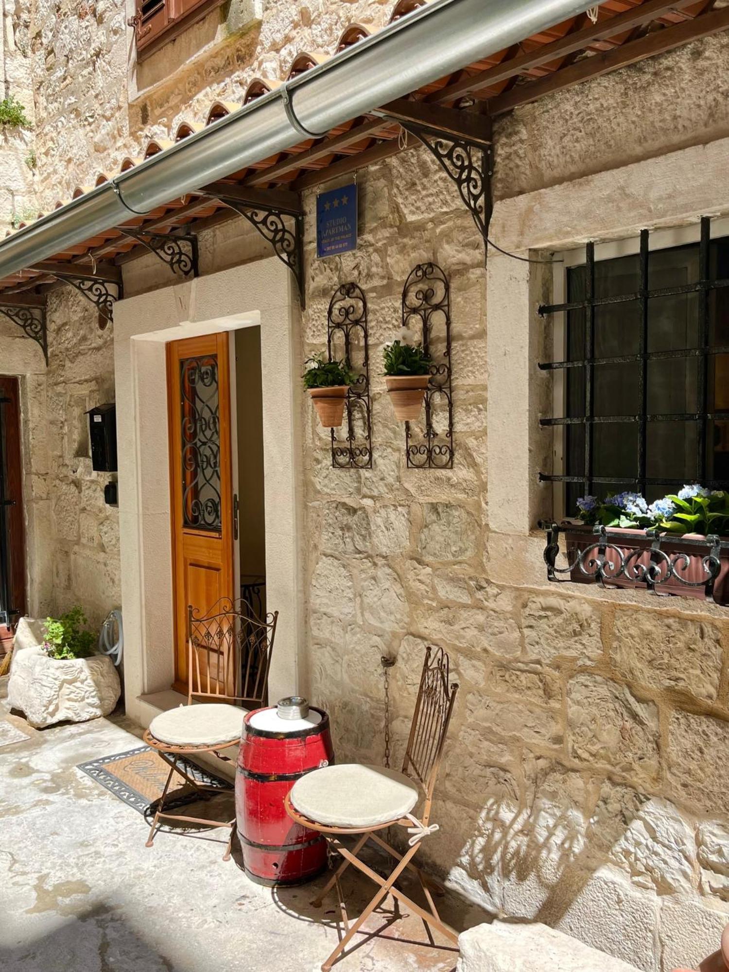 Apartment Venus Of The Palace - New Renovated Split Extérieur photo